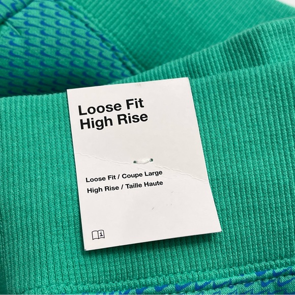 NEW Nike Sweat Shorts Womens Large Green Blue Fleece High Rise Loose Fit AOP - Picture 7 of 13